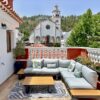 2 noches para 4 + Pack de bienvenida + Late Check Out + Tabla de quesos + 4 Copas de vino
